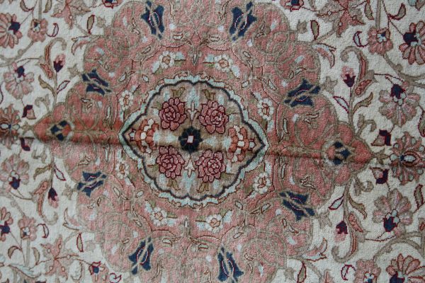 Persian Qum Silk 142 x 100cm - Image 4