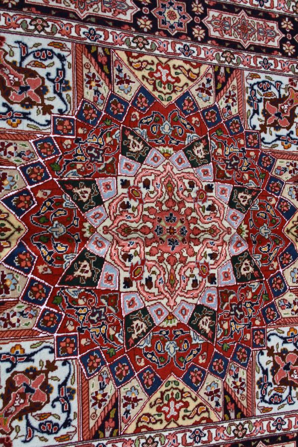 Persian Tabriz 151 x 100cm - Image 4