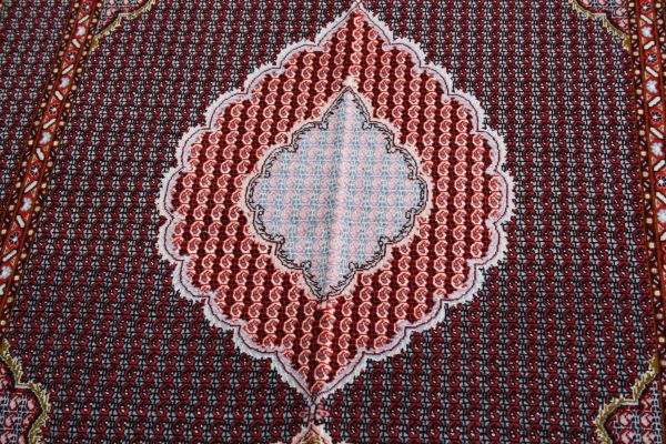 Persian Tabriz Mahi 147 x 98cm - Image 4