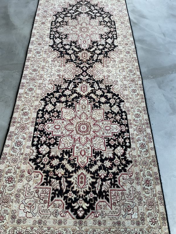 Persian Tabriz 305 x 82 cm - Image 5