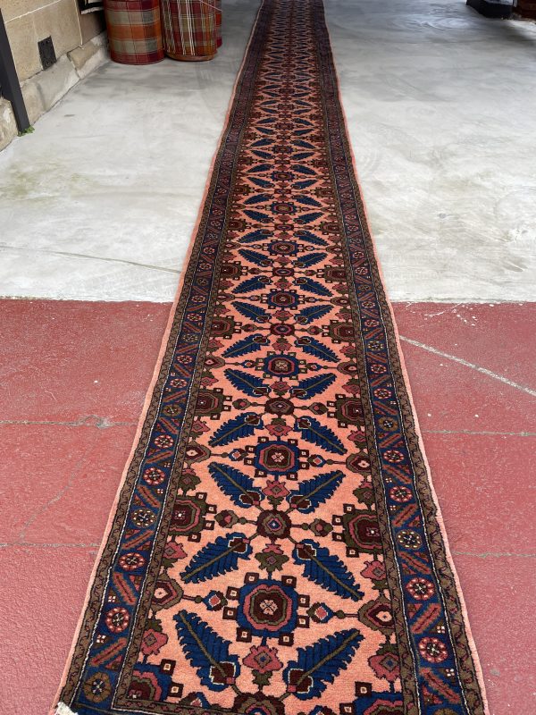 Persian Kolyaie 975 x 77 cm - Image 3