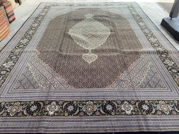 Persian Tabriz Mahi 415 x 305 cm - Image 4