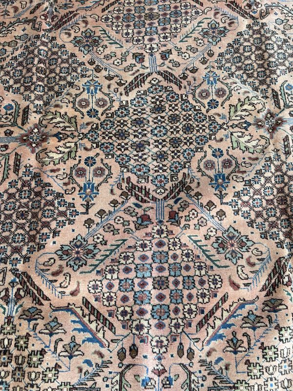 Persian Heriz 306 x 230cm - Image 3