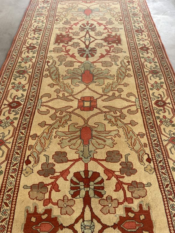 Persian Heriz Serapi 398 x 155 cm - Image 7