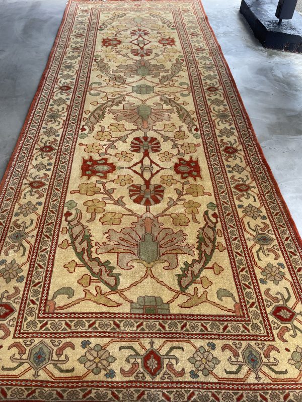 Persian Heriz Serapi 408 x 155 cm - Image 4