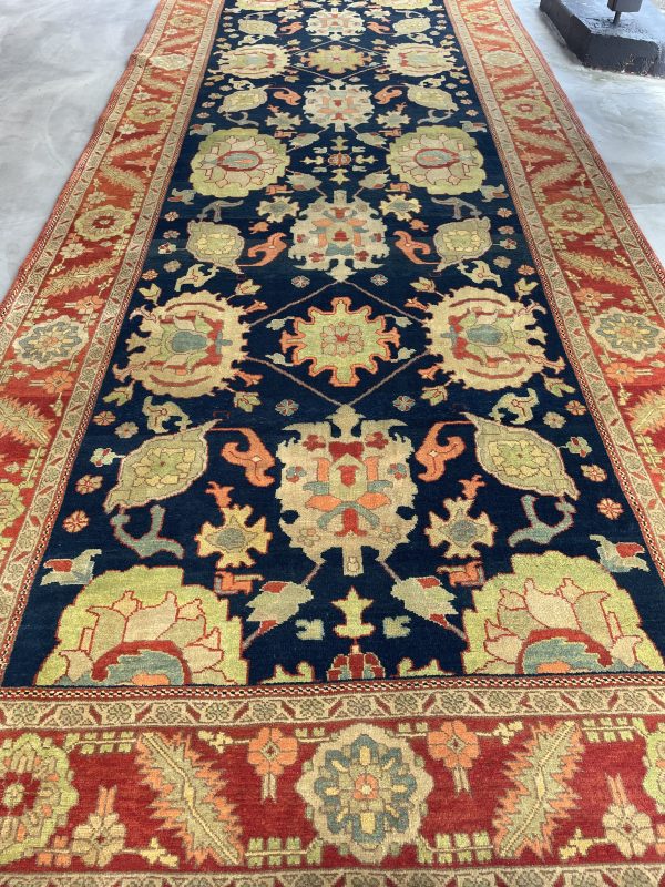 Persian Heriz Serapi 496 x 202 cm - Image 4