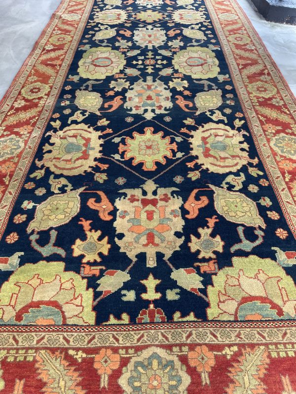Persian Heriz Serapi 496 x 202 cm - Image 5