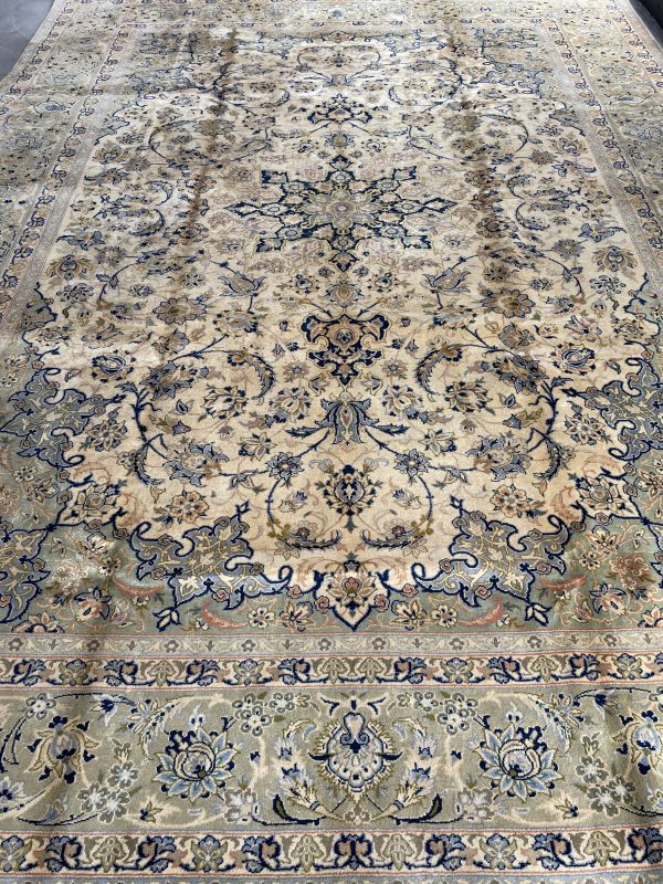Persian Isfahan 390 x 290 cm - Image 4