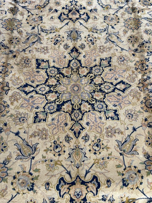 Persian Isfahan 390 x 290 cm