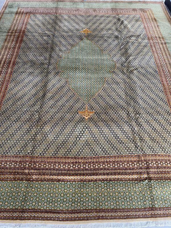 Persian Kerman “Namazi” 380 x 310 cm - Image 3