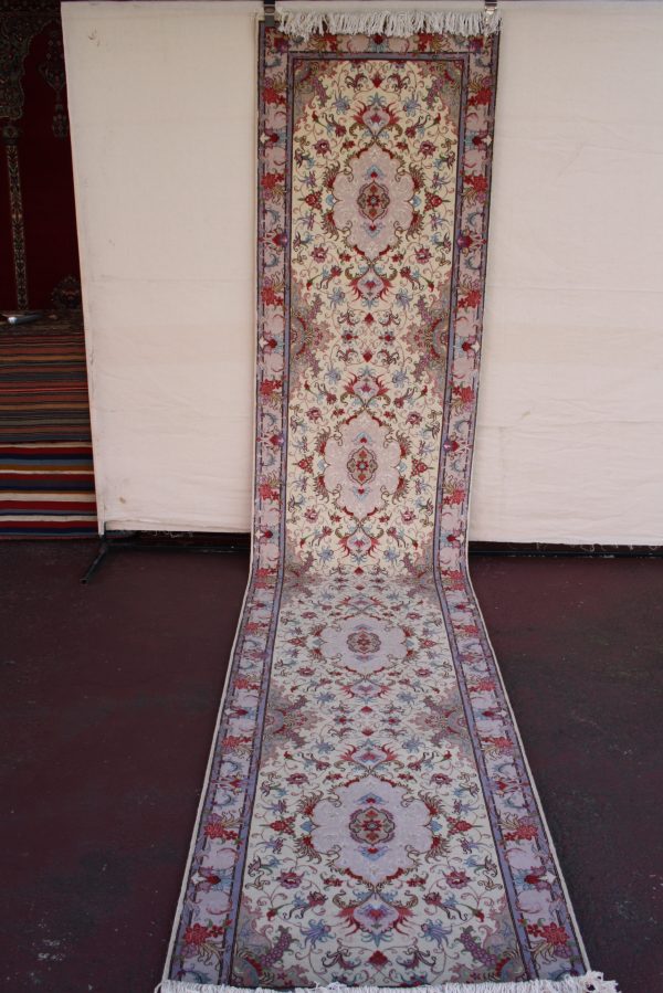 Persian Tabriz 412 x 84 cm - Image 3